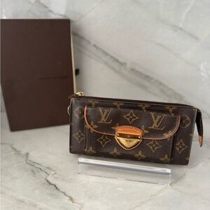 Louis Vuitton Monogram Astrid Wallet Clutch